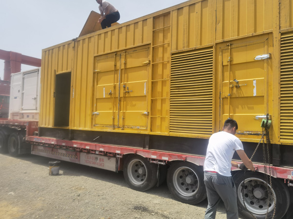 始兴除了负载情况和发动机维护，还有哪些因素会影响 200kw 柴油发电机的油耗？
