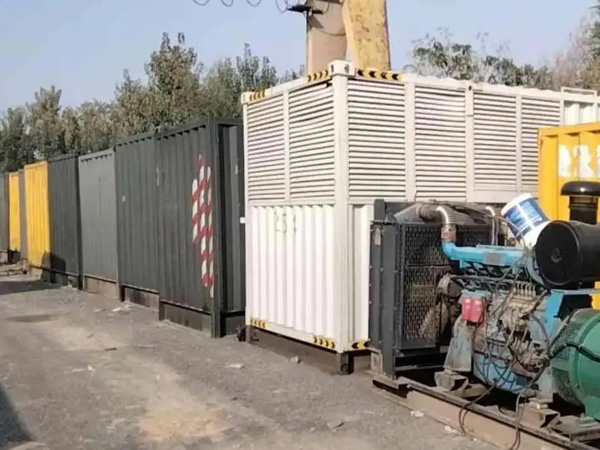 始兴200KW柴油发电机机组每小时油耗是多少？