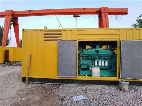 始兴冬季低温环境下，500KW发电机组应该选择什么类型的启动电瓶？